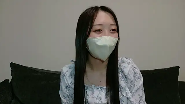 Snapshot of iochan_v chatting on March 21, 2026, 9:25 am iochan v online show from March 21, 2026, 9:25 am