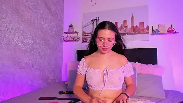 SofiaLujan  online show from July 8, 2026, 11:27 pm