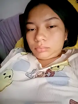 Snapshot of miaboom chatting on April 2, 2026, 12:23 pm miaboom online show from April 2, 2026, 12:23 pm