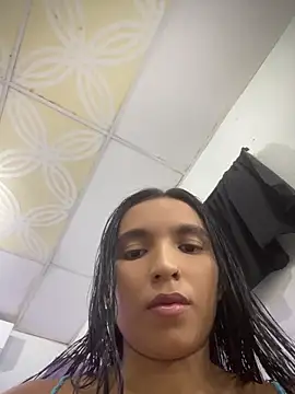 Snapshot of Blowjob-Queen_ chatting on June 9, 2026, 4:35 am Blowjob-Queen online show from June 9, 2026, 4:35 am