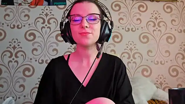 IsaSantella online show from March 23, 2026, 9:42 am