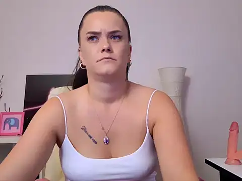 Snapshot of NicolSparkleX chatting on May 6, 2026, 6:17 am NicolSparkleX online show from May 6, 2026, 6:17 am