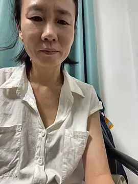 Snapshot of lilysister66 chatting on June 30, 2026, 8:20 pm lilysister66 online show from June 30, 2026, 8:20 pm
