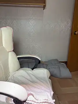 Snapshot of lilysister66 chatting on April 12, 2026, 6:38 am lilysister66 online show from April 12, 2026, 6:38 am