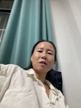 Snapshot of lilysister66 chatting on July 1, 2026, 5:02 pm lilysister66 online show from July 1, 2026, 5:02 pm