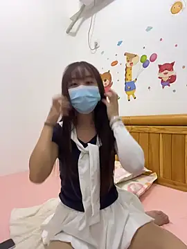 Snapshot of flylingling33 chatting on March 24, 2026, 4:51 pm flylingling33 online show from March 24, 2026, 4:51 pm