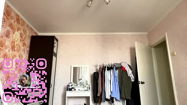 Snapshot of VeliaHypolite chatting on March 23, 2026, 11:43 am VeliaHypolite online show from March 23, 2026, 11:43 am