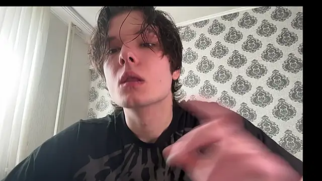 Snapshot of tomasdickpick chatting on April 5, 2026, 7:37 am tomasdickpick online show from April 5, 2026, 7:37 am