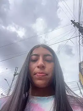 Snapshot of Velunett_19 chatting on March 31, 2026, 6:43 pm Velunett 19 online show from March 31, 2026, 6:43 pm