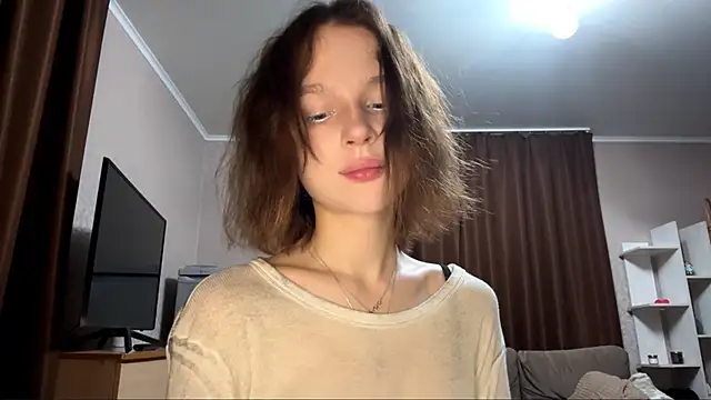 Snapshot of asunanue chatting on March 22, 2026, 8:32 pm asunanue online show from March 22, 2026, 8:32 pm