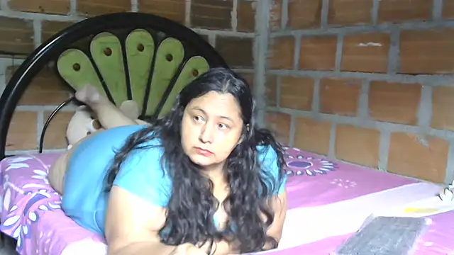 Snapshot of tistmature-69 chatting on July 30, 2026, 1:43 pm tistmature-69 online show from July 30, 2026, 1:43 pm