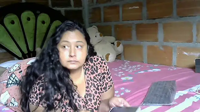 Snapshot of tistmature-69 chatting on June 2, 2026, 1:22 pm tistmature-69 online show from June 2, 2026, 1:22 pm
