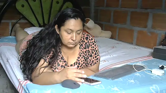 Snapshot of tistmature-69 chatting on August 5, 2026, 2:22 pm tistmature-69 online show from August 5, 2026, 2:22 pm