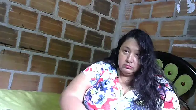 tistmature-69 online show from April 23, 2026, 1:35 pm