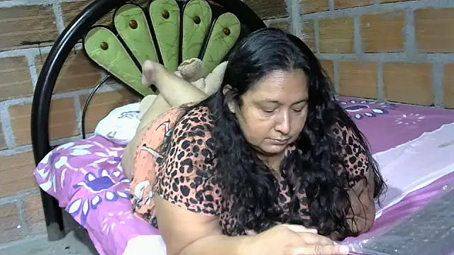 Snapshot of tistmature-69 chatting on June 16, 2026, 1:22 pm tistmature-69 online show from June 16, 2026, 1:22 pm
