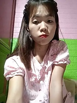 AmyLinee01 online show from May 14, 2026, 10:45 am