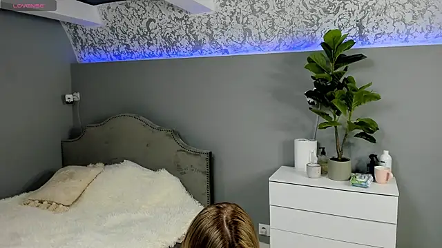 SayuriHime online show from April 2, 2026, 1:29 pm