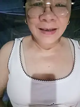 Snapshot of Funsexy1 chatting on August 3, 2026, 10:47 pm Funsexy1 online show from August 3, 2026, 10:47 pm