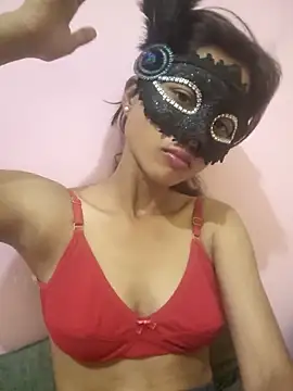 Snapshot of Curvy_Amyra chatting on April 1, 2026, 6:49 pm Curvy Amyra online show from April 1, 2026, 6:49 pm
