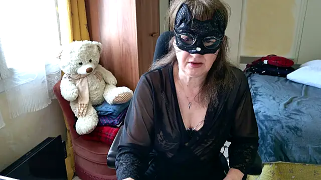 Chrismaturefrench online show from April 21, 2026, 3:40 pm