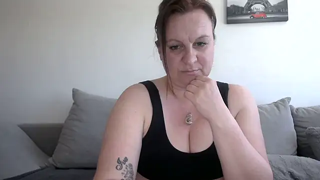 Snapshot of HotPussy785 chatting on May 1, 2026, 1:16 pm HotPussy785 online show from May 1, 2026, 1:16 pm