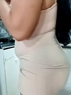 sexymomsn online show from May 4, 2026, 1:58 pm