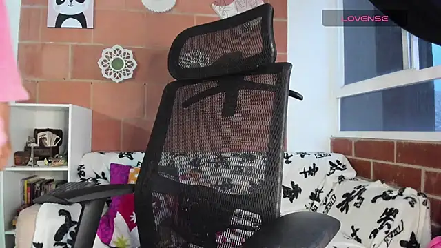 Snapshot of mia_lovea chatting on March 24, 2026, 10:59 am mia lovea online show from March 24, 2026, 10:59 am