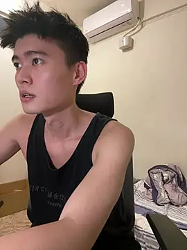 CalvinHY online show from June 26, 2026, 4:02 pm