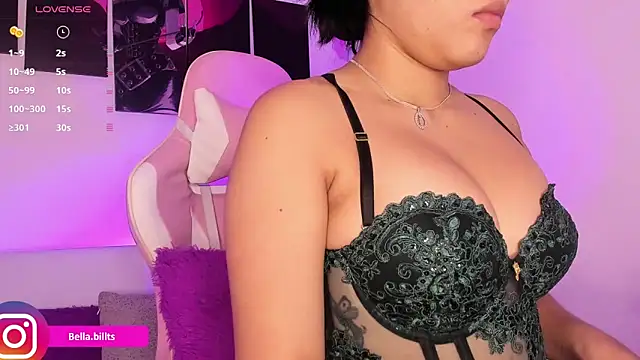 Isabellabills online show from May 3, 2026, 1:04 pm