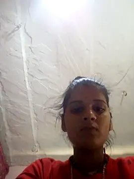 Raveena0990 online show from May 18, 2026, 2:01 am