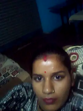 Raveena0990 online show from May 15, 2026, 3:21 pm