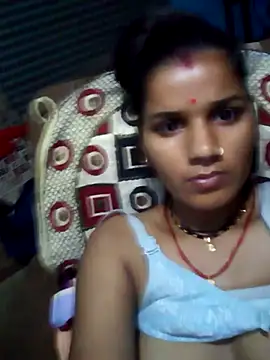 Raveena0990 online show from May 19, 2026, 2:24 pm