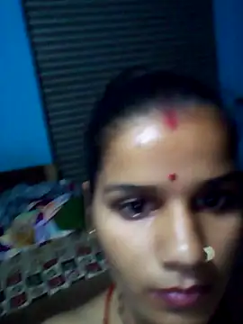 Raveena0990 online show from May 22, 2026, 3:10 pm