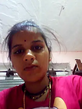 Raveena0990 online show from May 14, 2026, 2:58 pm