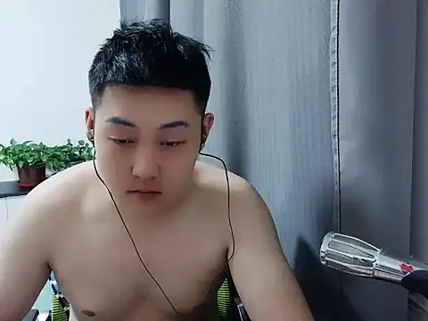 Snapshot of Llpl322 chatting on April 12, 2026, 2:53 pm Llpl322 online show from April 12, 2026, 2:53 pm