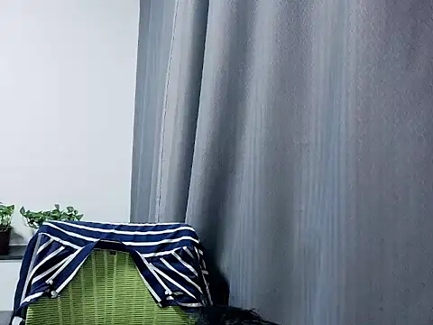 Snapshot of Llpl322 chatting on April 13, 2026, 2:10 pm Llpl322 online show from April 13, 2026, 2:10 pm