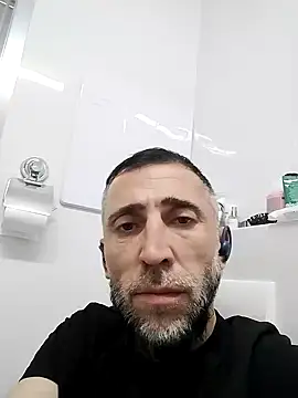 Alexandro111777 online show from April 11, 2026, 3:14 am