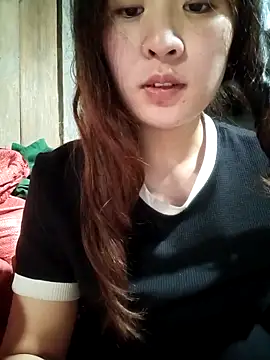 Snapshot of -Lomymy- chatting on March 28, 2026, 8:21 pm -Lomymy- online show from March 28, 2026, 8:21 pm