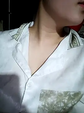 Snapshot of -Lomymy- chatting on March 29, 2026, 12:07 pm -Lomymy- online show from March 29, 2026, 12:07 pm