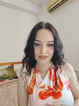 Snapshot of icedrosemarye chatting on May 15, 2026, 12:36 pm icedrosemarye online show from May 15, 2026, 12:36 pm