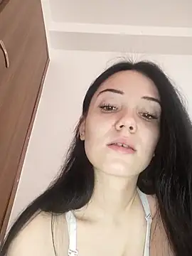 Snapshot of icedrosemarye chatting on April 8, 2026, 10:17 am icedrosemarye online show from April 8, 2026, 10:17 am