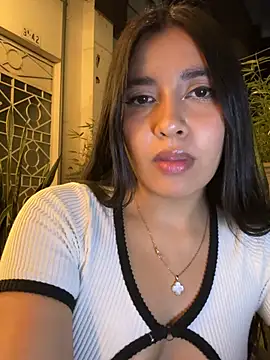 HaileyBiieber online show from April 1, 2026, 11:56 pm