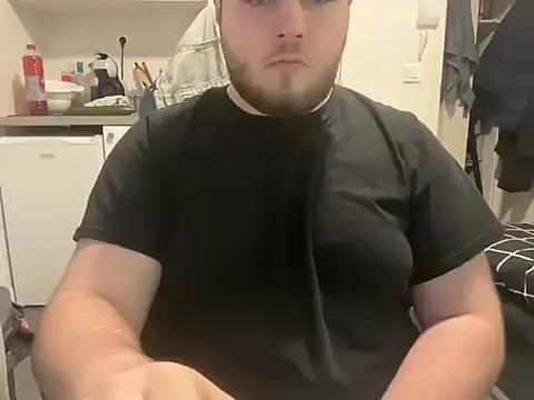 leowhitecock01 online show from March 22, 2026, 7:04 pm