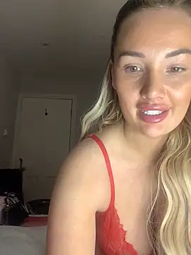 sineadxxx1 online show from March 23, 2026, 12:22 am