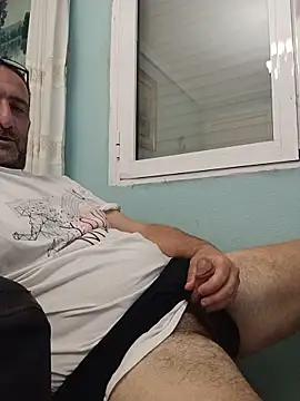 Snapshot of DanTrov79 chatting on May 22, 2026, 8:40 pm DanTrov79 online show from May 22, 2026, 8:40 pm