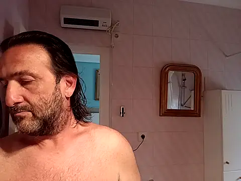 Snapshot of DanTrov79 chatting on May 9, 2026, 11:02 am DanTrov79 online show from May 9, 2026, 11:02 am