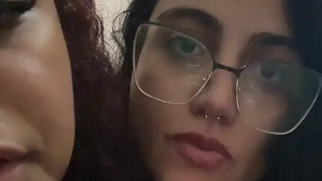 Snapshot of MENINAS_70 chatting on July 2, 2026, 3:29 pm MENINAS 70 online show from July 2, 2026, 3:29 pm