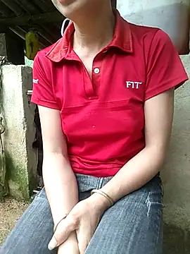 Snapshot of Lucky-beo chatting on August 6, 2026, 11:33 pm Lucky-beo online show from August 6, 2026, 11:33 pm