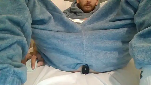 Snapshot of feetlovrr94 chatting on May 3, 2026, 10:31 am feetlovrr94 online show from May 3, 2026, 10:31 am