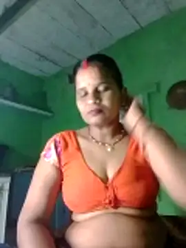Shivani09900 online show from June 12, 2026, 7:33 pm
